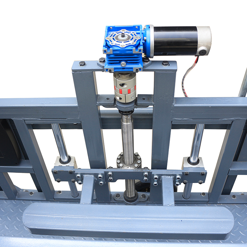 Electric breeding pig scale